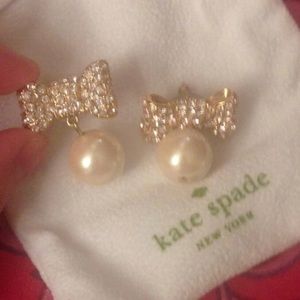 Kate Spade all wrapped up pear earrings